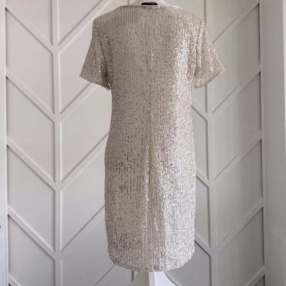 Silver Sequin Dress Short Sleeve. NWT medium - Picture 2 of 10